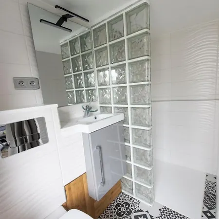 Apartment Piaf Paris